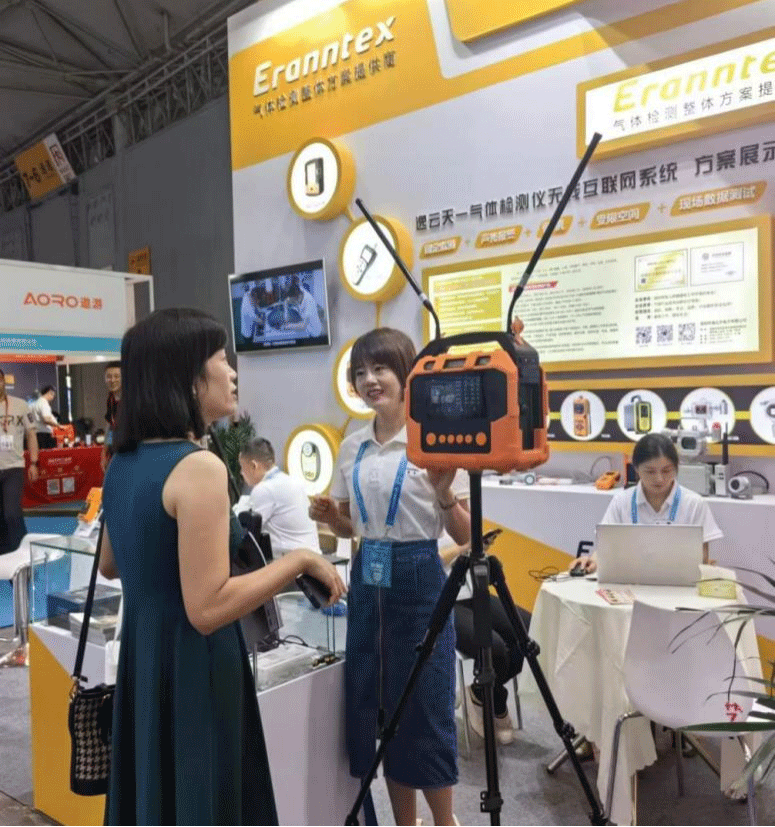叼嘿视频下载展位
